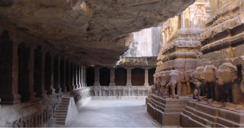 Ajanta & Ellora Caves, Aurangabad | Historical Places in India