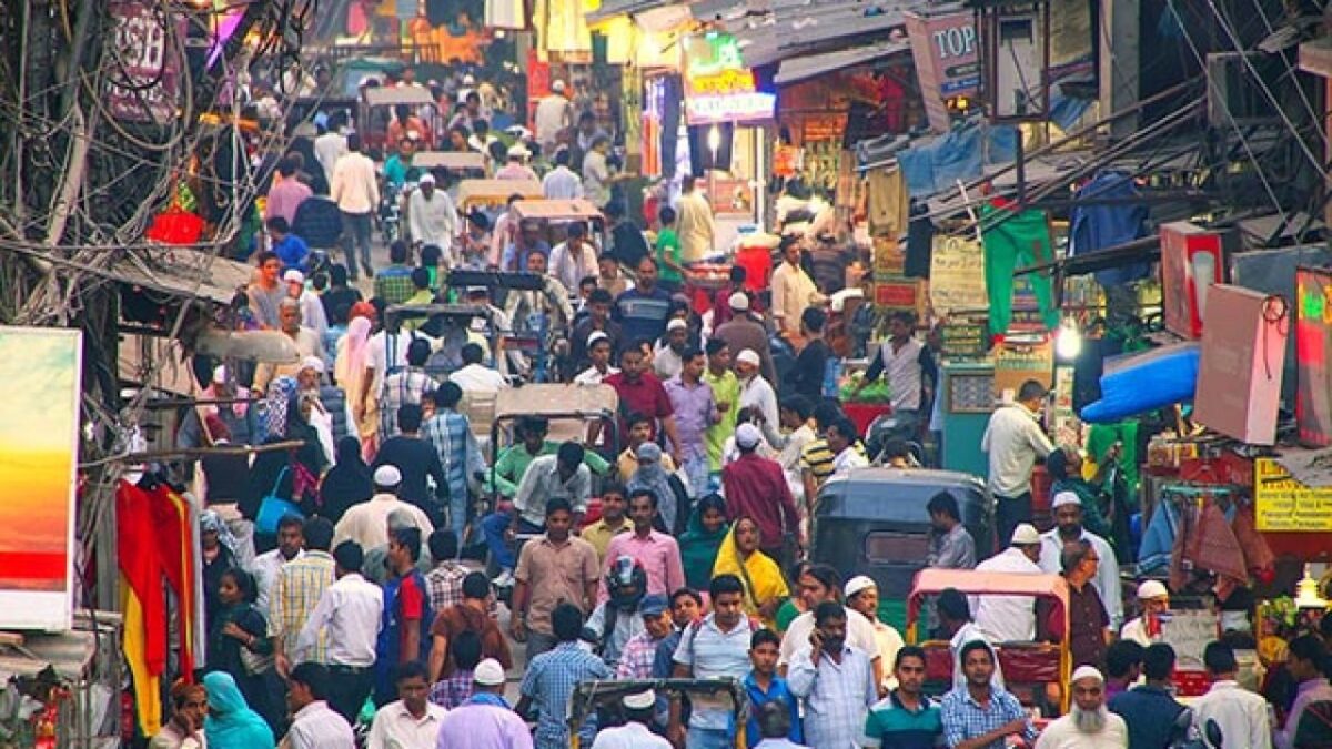 Chandni Chowk one of the Best Places for Shopping in Delhi | Trend Around US
