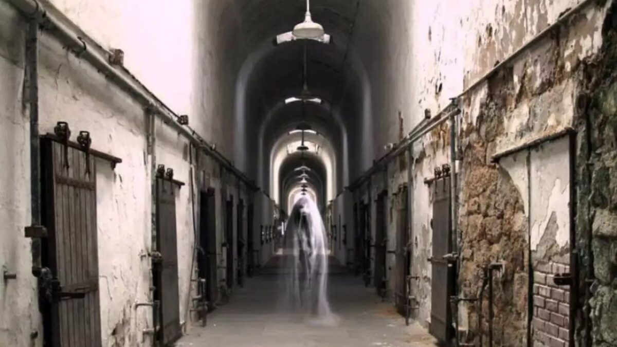 Top 10 Most Haunted Places in Delhi and their Scary Ghost Stories