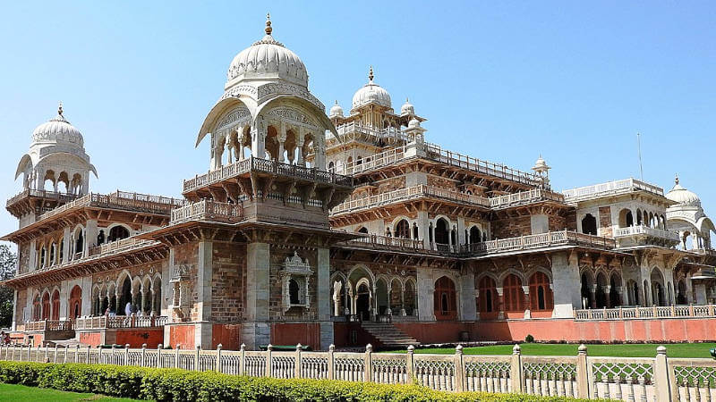 Visit Albert hall Museum in Jaipur Rajasthan 