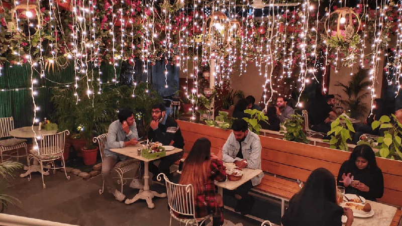 romantic outdoor restaurants in delhi

