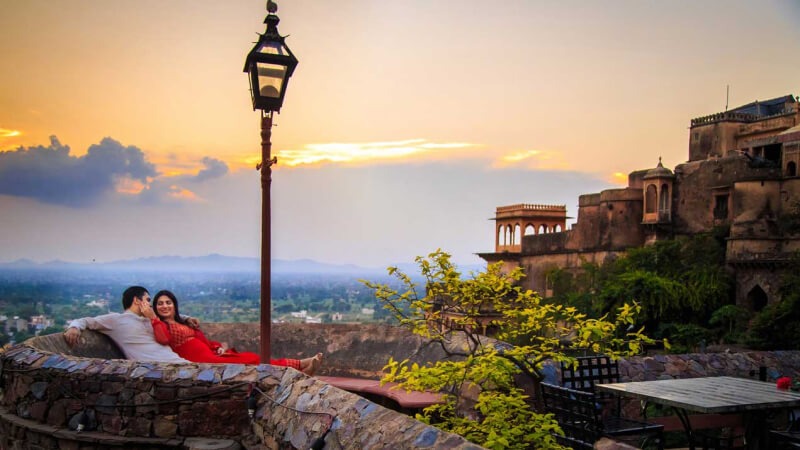 Best Places for A One Day Trip Near Delhi for Couples to Spend Some Quality Time Together