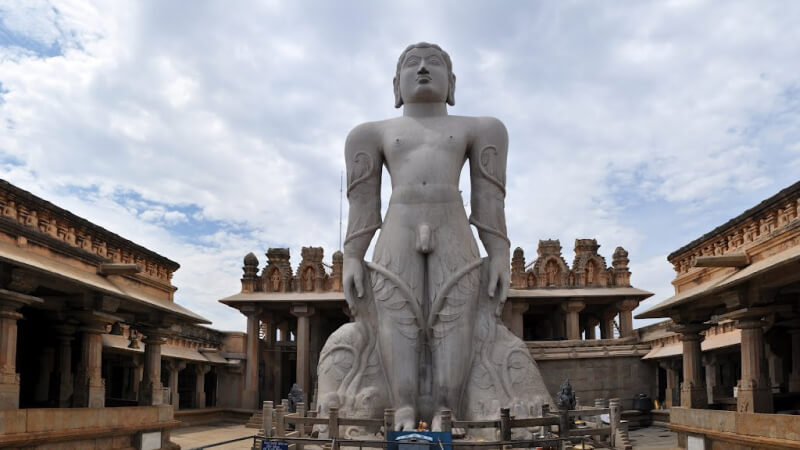 Bhagwan Bahubali Statue - Seven Wonders of India