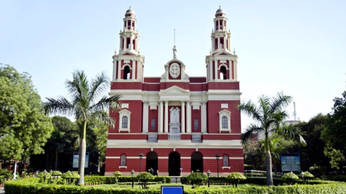 The most famous churches in Delhi to visit