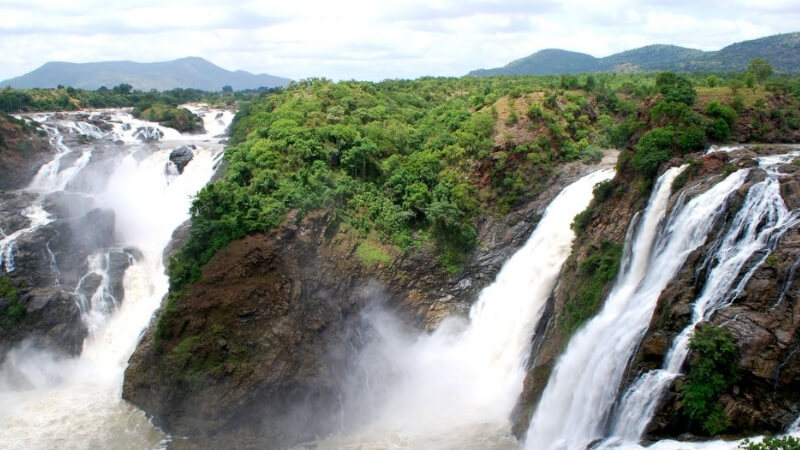 Shivanasamudra Waterfalls - places to visit for 3 days near bangalore
