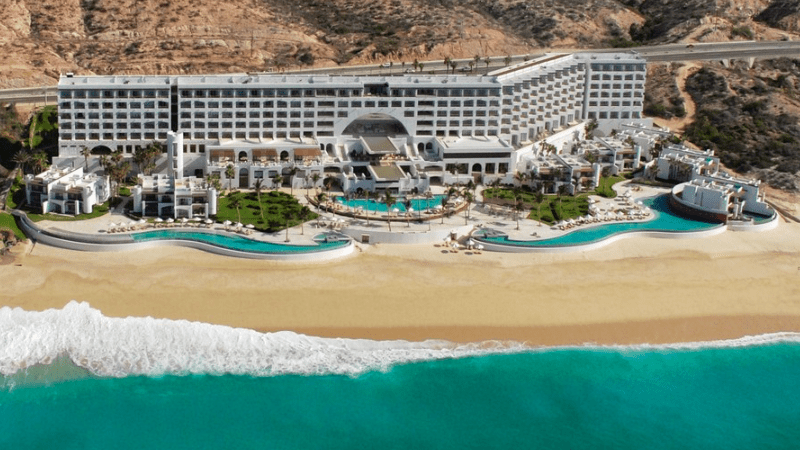 9 Luxurious Hotels In The World