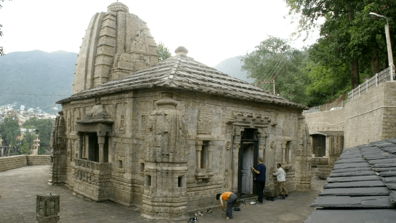 best Temples to visit  in Himachal Pradesh