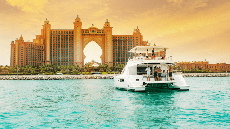 Dubai Yacht Tour